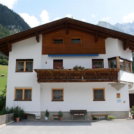 Haus Schimpfoessl Apartment Flirsch Bagian luar foto
