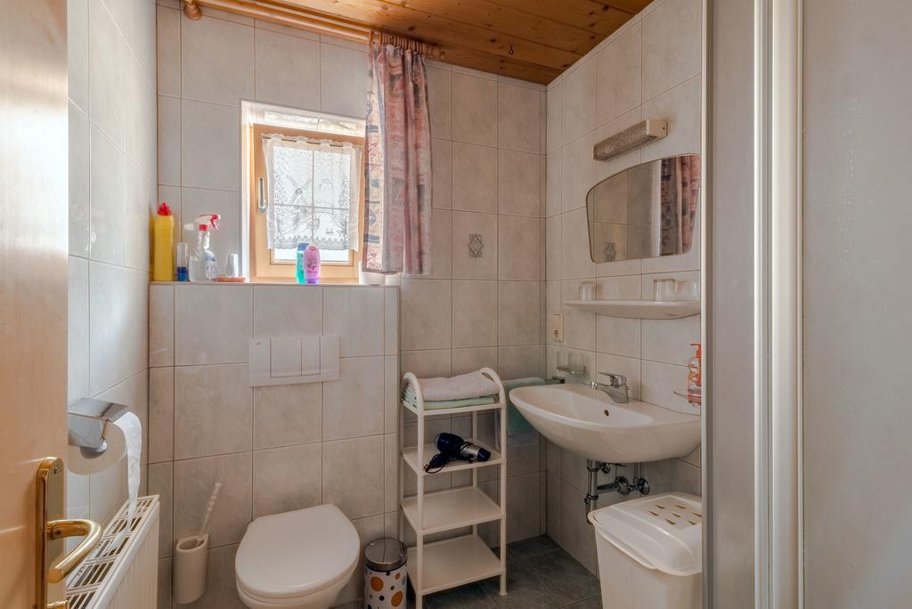 Haus Schimpfoessl Apartment Flirsch Bagian luar foto